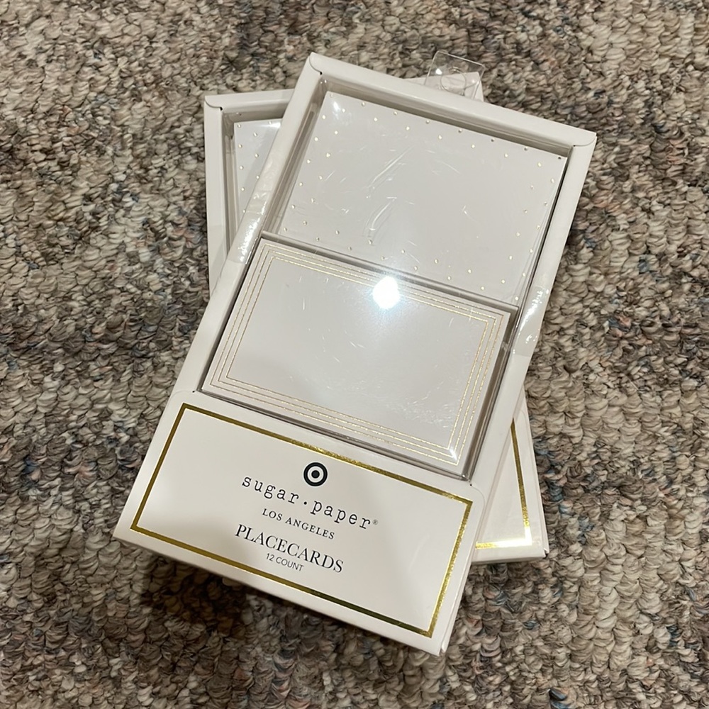 ✨5/$10✨ Sugar Paper place cards